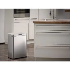 Edelstahl Abfalleimer Mit Sensor 48 L In Silber -Petromax Store echtwerk edelstahl abfalleimer mit sensor 48 l in silber 2