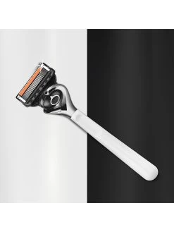 Gillette® 2tlg. Rasierer-Set "ProGlide Monochrome" In Weiß/ Silber 13 Gillette® 2tlg. Rasierer-Set "ProGlide Monochrome" In Weiß/ Silber -Petromax Store gillette 2tlg rasierer set proglide monochrome in weiss silber 5