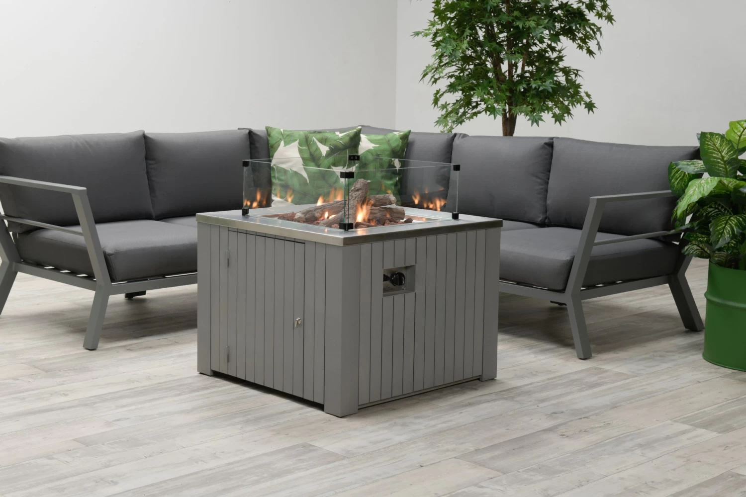 Gartenkamin, Feuerstelle FARO In Farbe Alu / Artic Grey 4 Gartenkamin, Feuerstelle FARO In Farbe Alu / Artic Grey – Bild 2