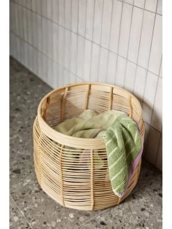 Handtuch "Promenade" In Grün - (L)140 X (B)70 Cm -Petromax Store hubsch handtuch promenade in grun l 140 x b 70 cm 2