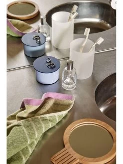 Handtuch "Promenade" In Grün - (L)140 X (B)70 Cm -Petromax Store hubsch handtuch promenade in grun l 140 x b 70 cm 3