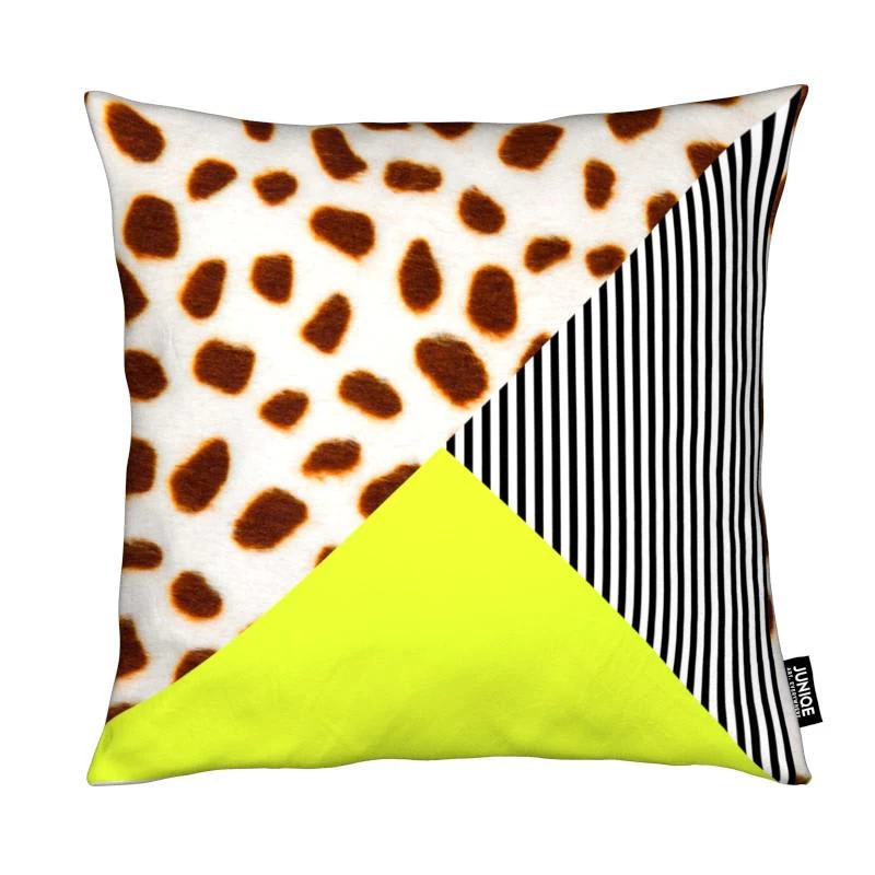 Kissen "Cheetah Stripe Neon" In Schwarz & Weiß 3 Kissen "Cheetah Stripe Neon" In Schwarz & Weiß