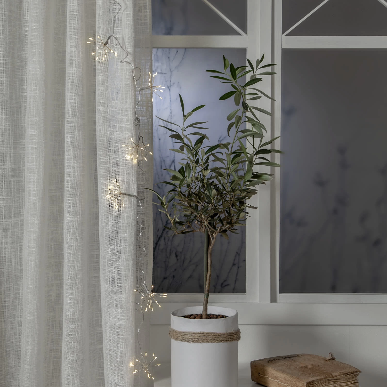 LED Lichterkette 8 Büscheln Blüten Dekolichterkette L: 2,1m In Silber 5 LED Lichterkette 8 Büscheln Blüten Dekolichterkette L: 2,1m In Silber – Bild 3