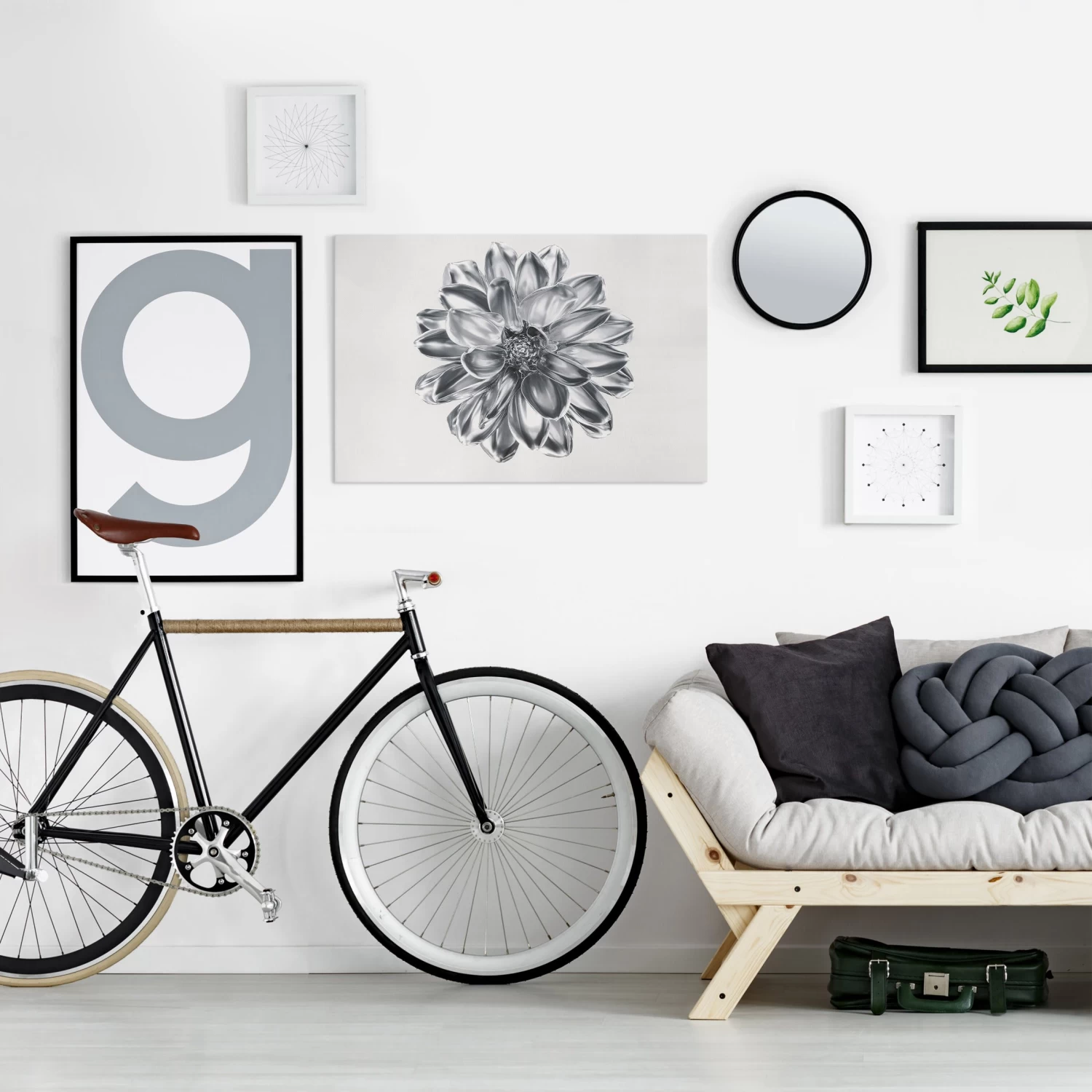 Leinwandbild - Dahlie Blume Silber Metallic In Silber 6 Leinwandbild - Dahlie Blume Silber Metallic In Silber – Bild 4