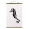 Stoffbild - Jonas Loose - Seepferdchen Mit Zebrastreifen In Schwarz-Weiß -Petromax Store wallart stoffbild jonas loose seepferdchen mit zebrastreifen in schwarz weiss