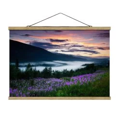 Stoffbild - Paradiesisches Tal In Norwegen In Violett -Petromax Store wallart stoffbild paradiesisches tal in norwegen in violett 4