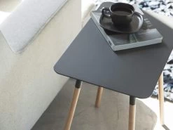 Yamazaki Beistelltisch Plain 45x50x30cm In Schwarz -Petromax Store yamazaki beistelltisch plain 45x50x30cm in schwarz 3