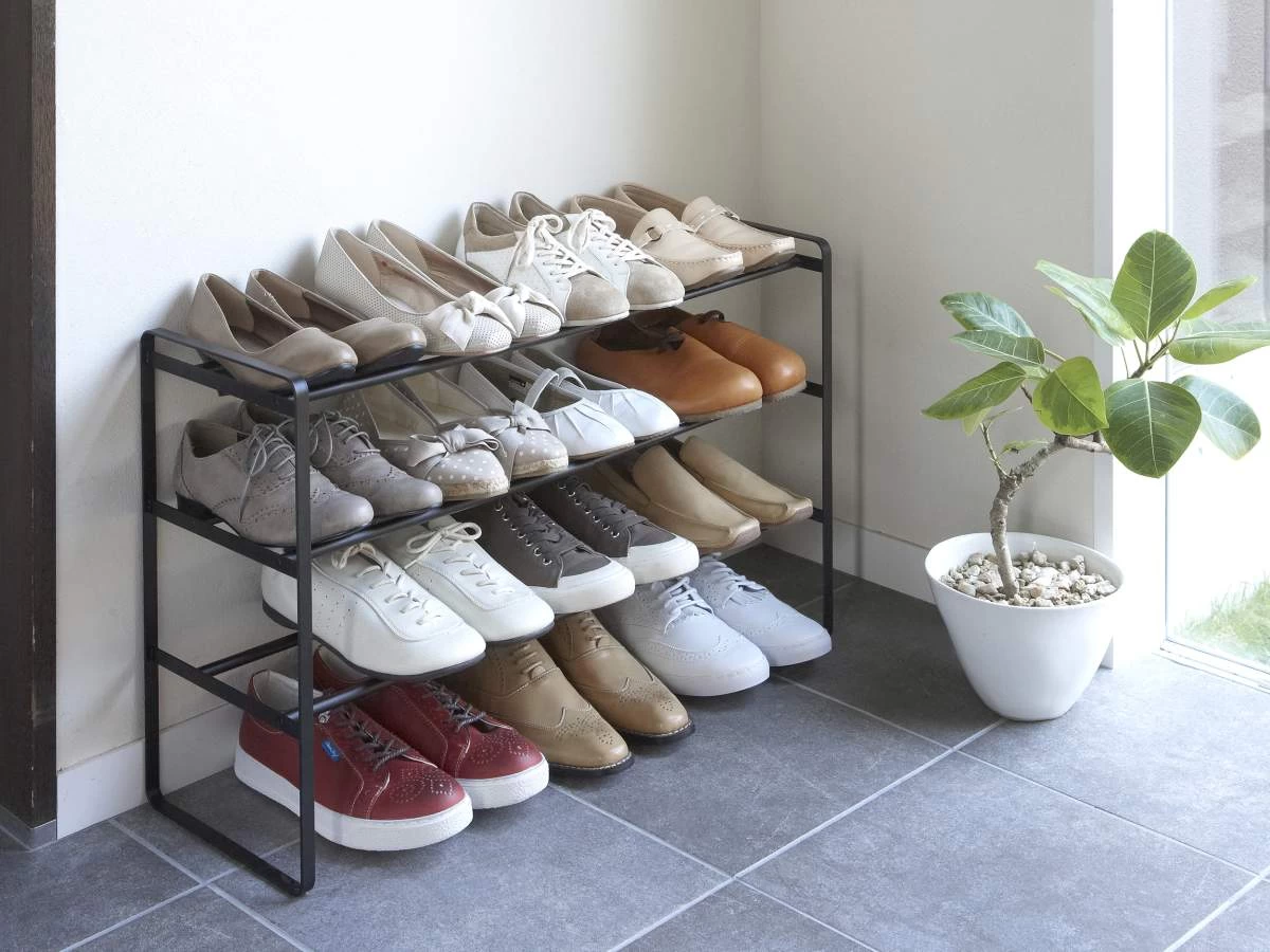 Yamazaki Schuhregal Frame 41-70x46x25cm In Schwarz 4 Yamazaki Schuhregal Frame 41-70x46x25cm In Schwarz – Bild 2